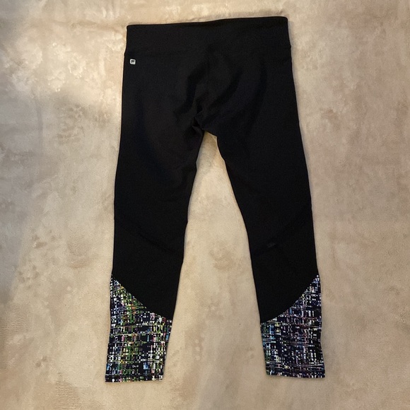 Fabletics Capri Leggings Size Large - Picture 2 of 3